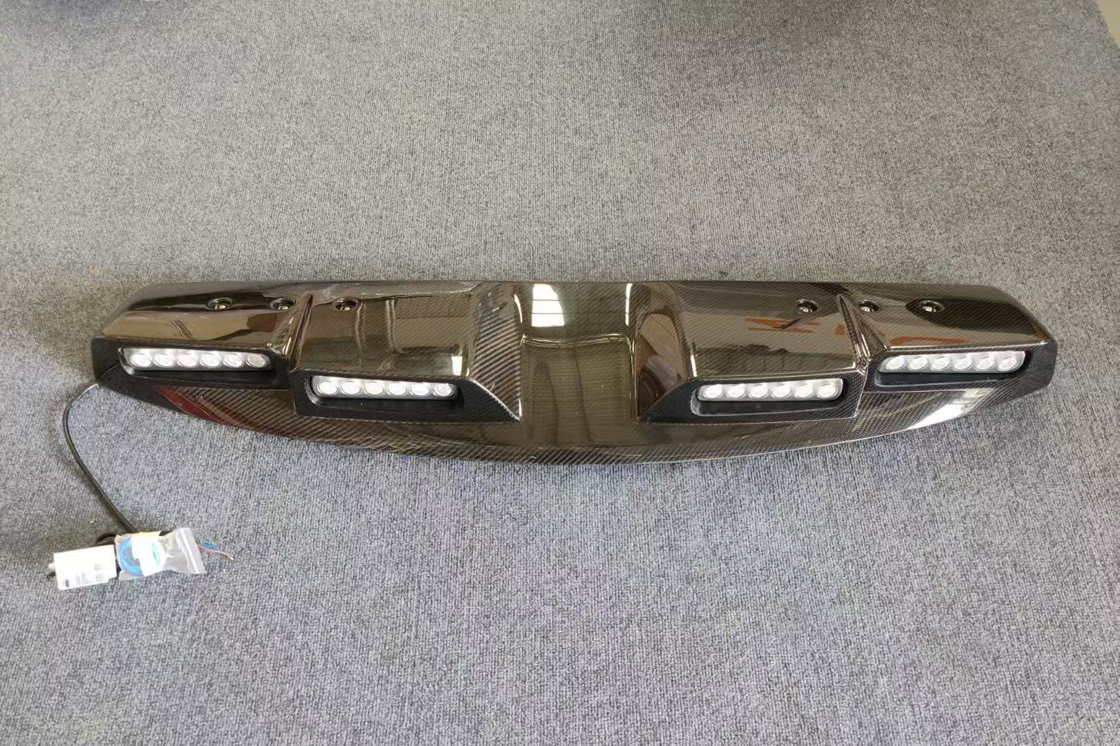 Dry carbon fiber roof light box kit