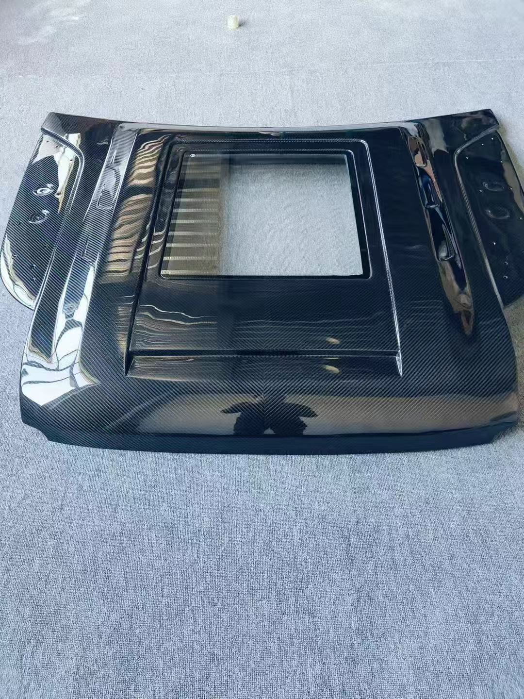 Defender dry carbon fiber transparent hood