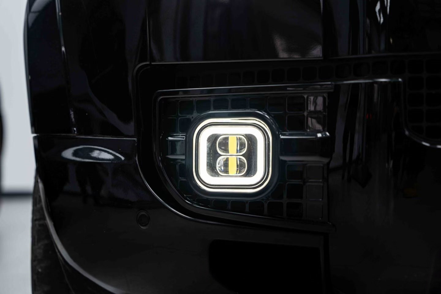 New Land Rover Defender L663 Halo Fog Lights/Daytime Running Lights